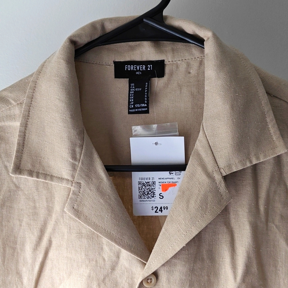 Forever 21 Men’s Taupe Woven Top Shirt – Size S